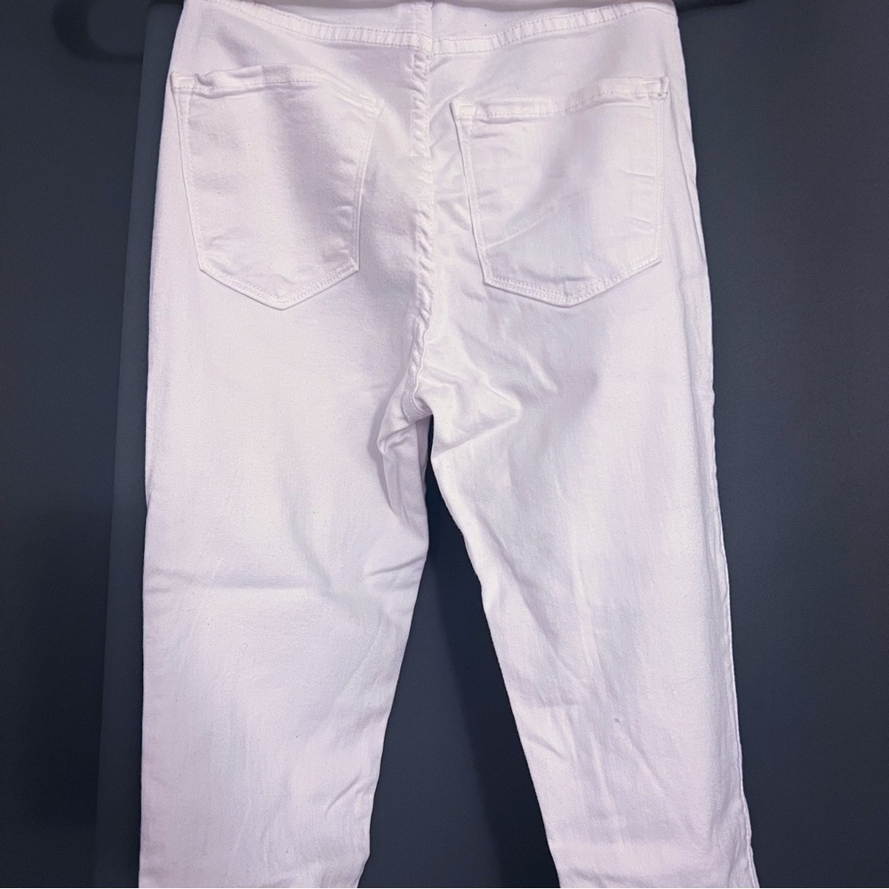 FN White Jean - Picture 3 of 3
